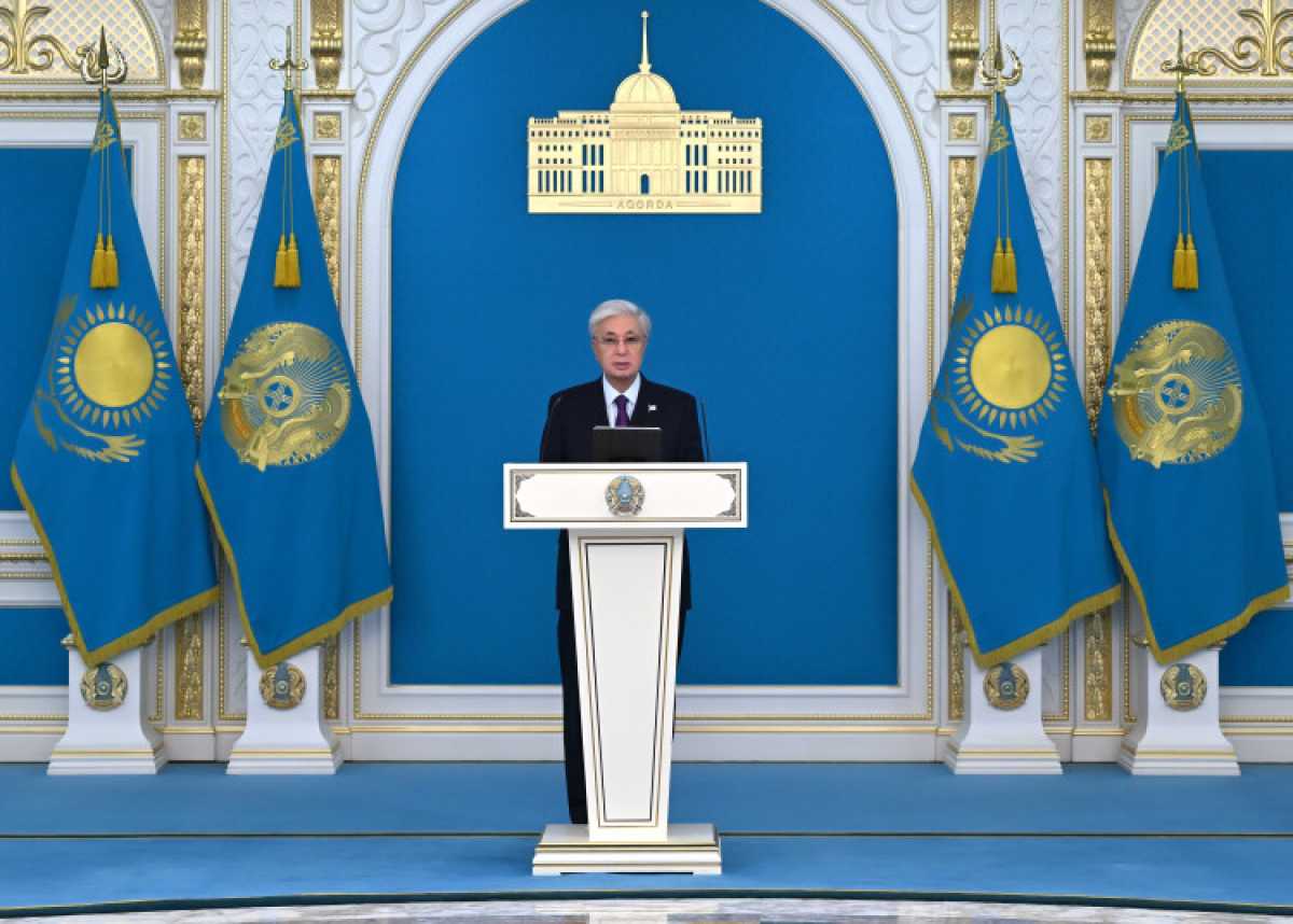 Президент Қысқы Олимпиада ойындары мен Паралимпиадаға қатысатын ұлттық құрама мүшелеріне Мемлекеттік туды тапсырды