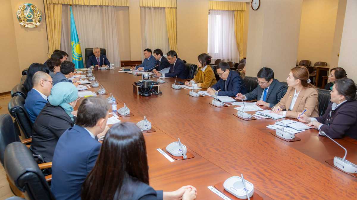Жобалық кеңсенің үшінші отырысында денсаулық сақтау саласына салық салудың жаңа нормасын қолдану мәселесі қаралды