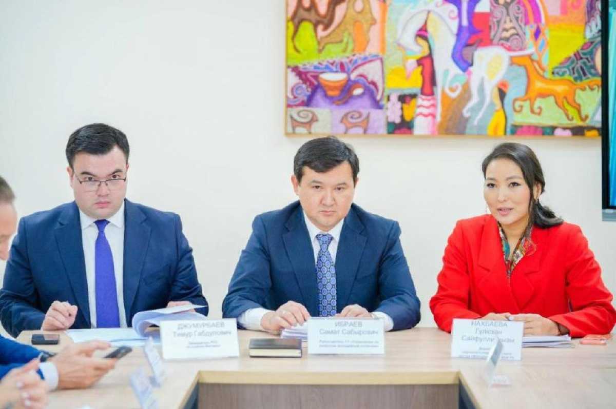 Елордалық жастар жаңа Конституция жобасын талқылады