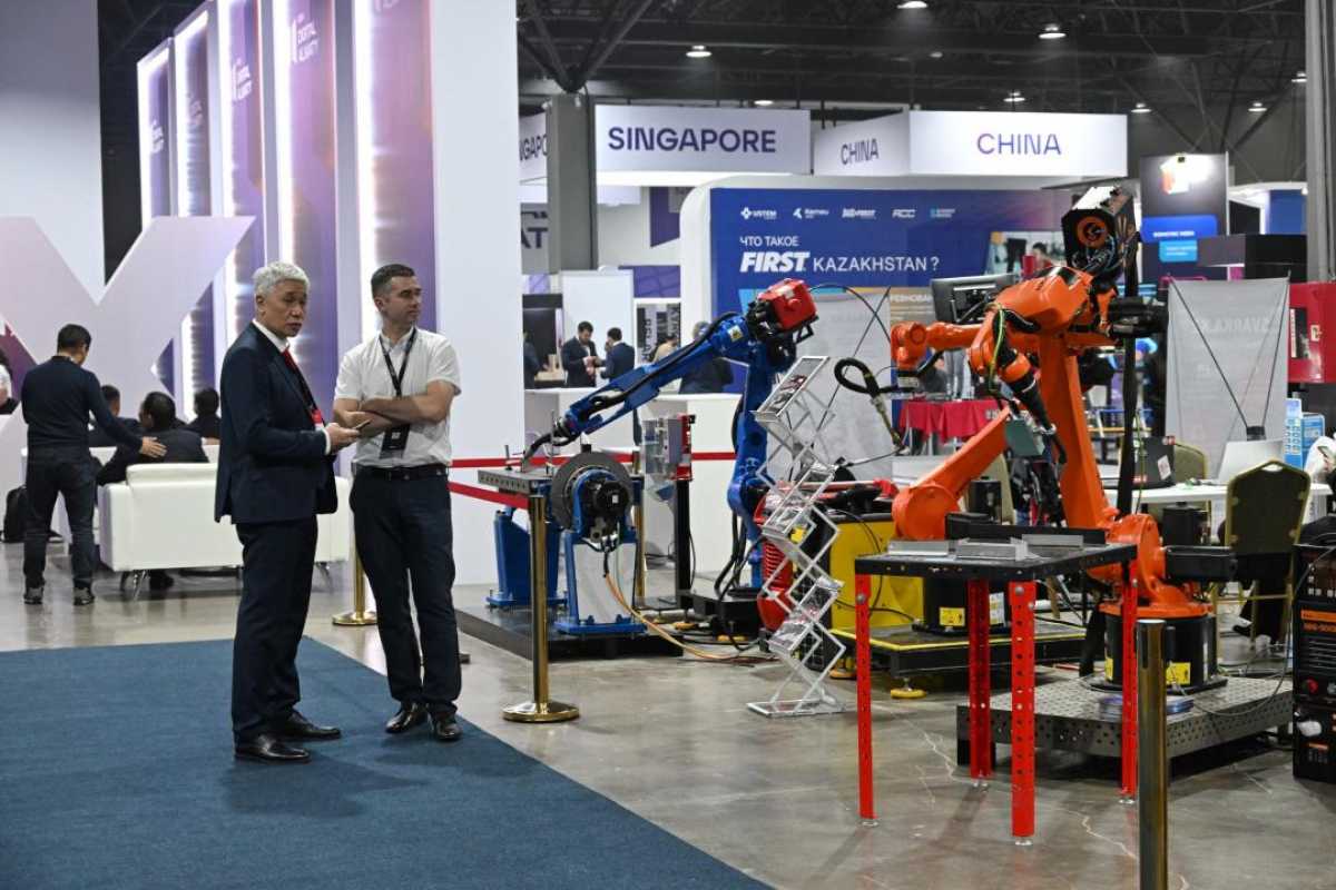 Мектептегі ЖИ-ден цифрлық медицинаға дейін: Алматының 2026 жылға арналған бағыты