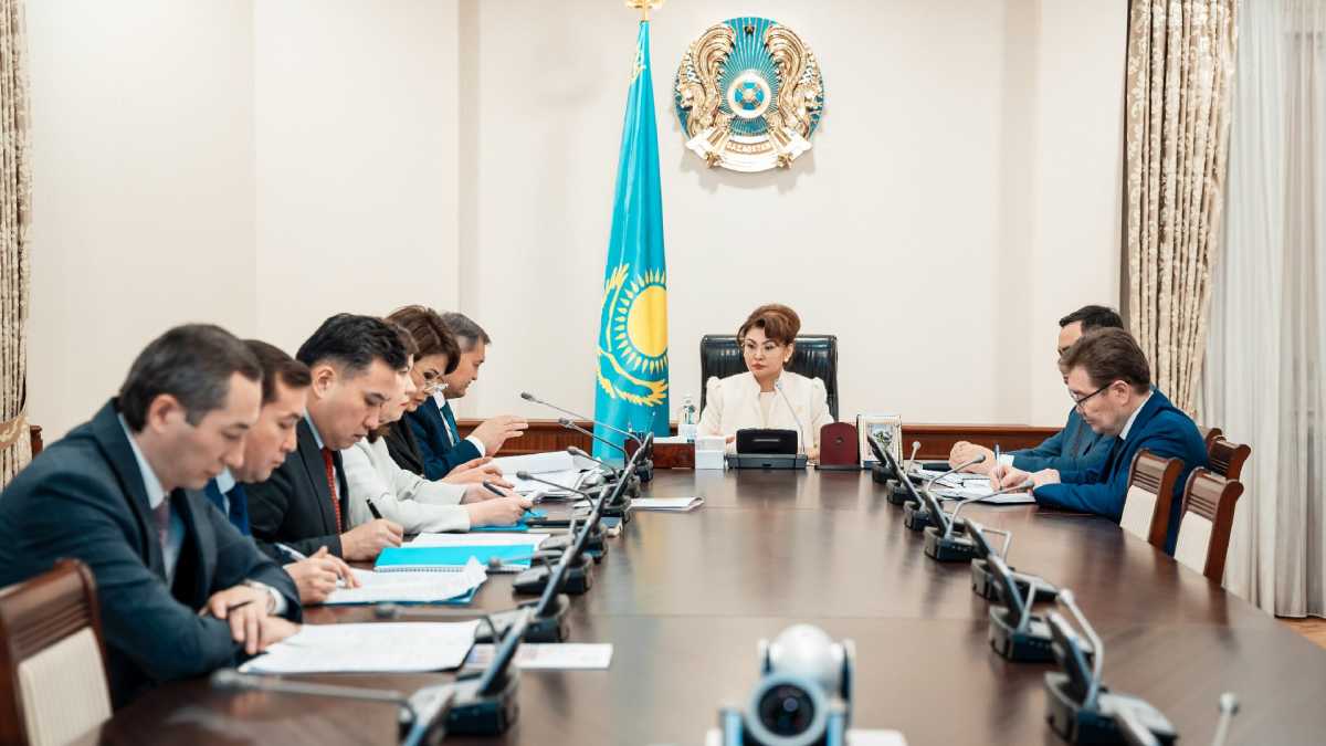 Аида Балаева Шығыс Қазақстан облысының әлеуметтік саласын дамыту мәселелері бойынша кездесу өткізді