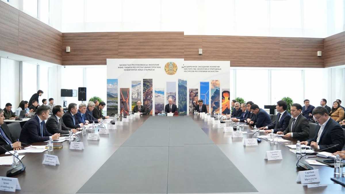 Экологиялық қауіпсіздік конституциялық басымдық ретінде бекітіледі: Роман Скляр экология министрлігінің алқа мәжілісін өткізді