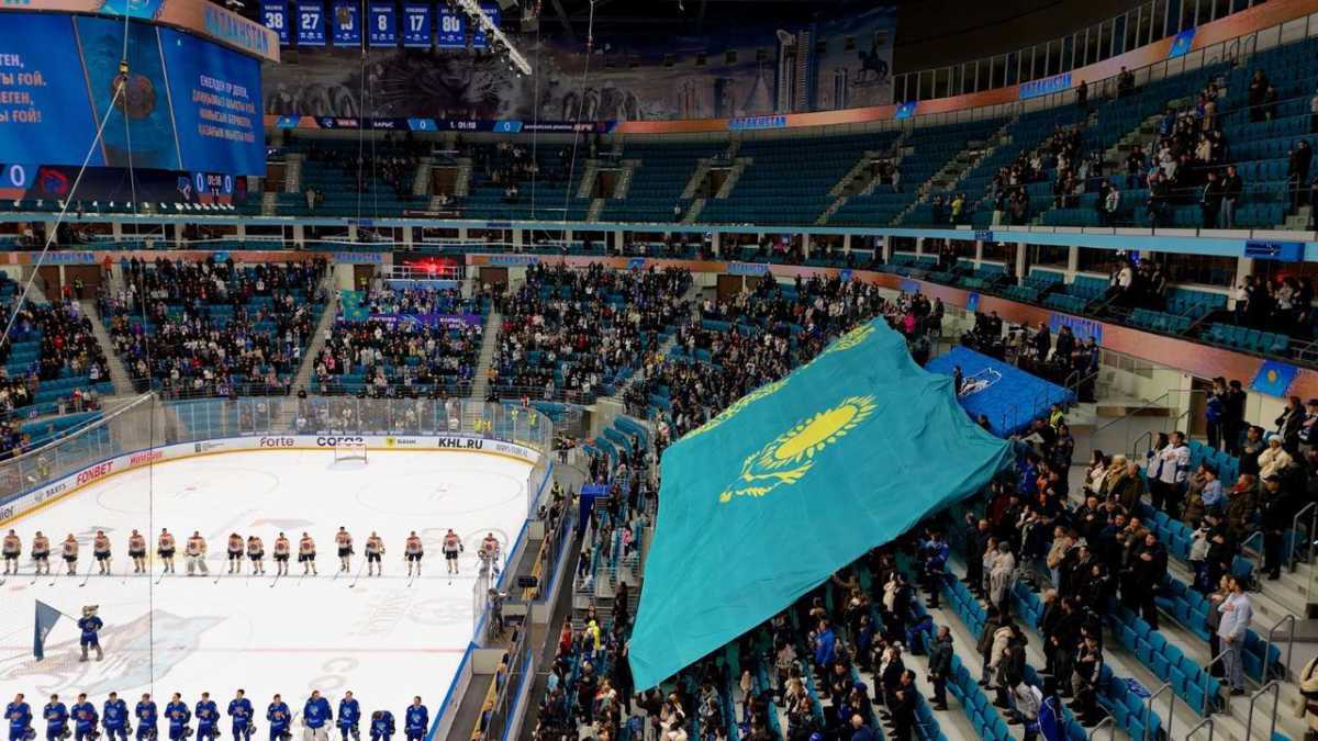 «Барыс» хоккей клубының матчы кезінде Конституциялық реформаларды қолдауға арналған ерекше акция өтті