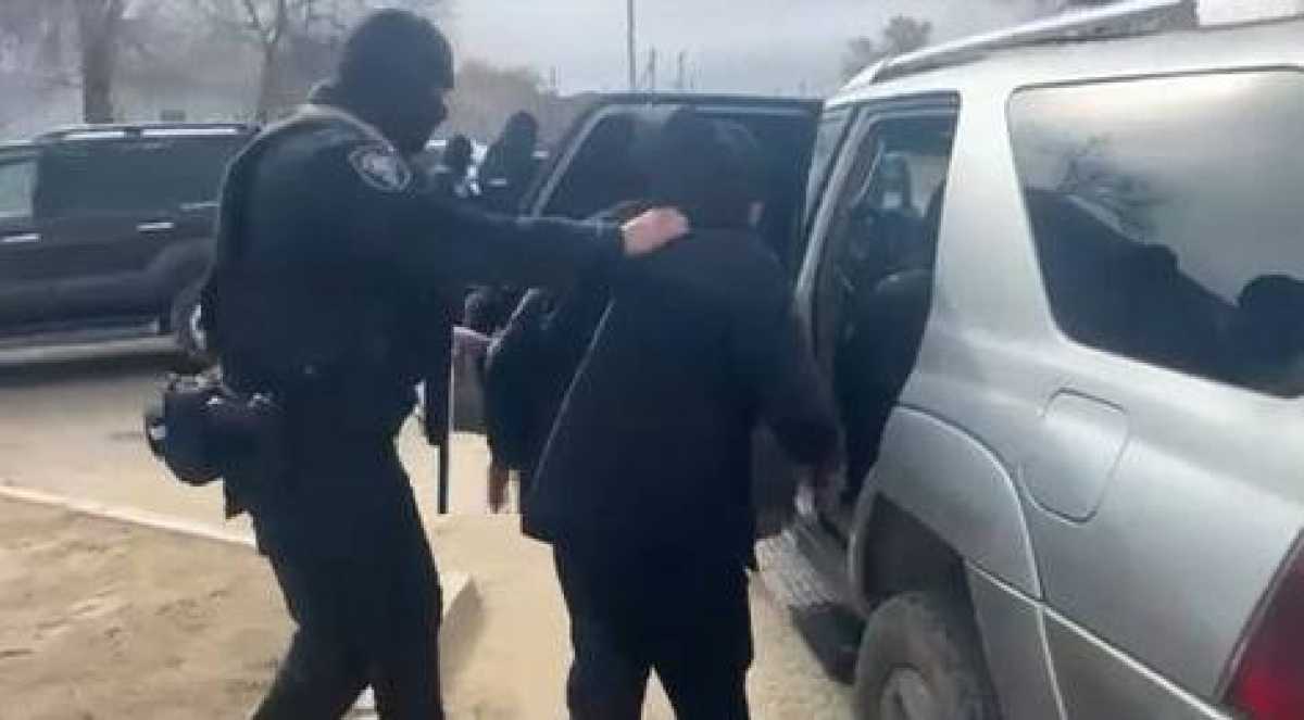 Жаңаөзенде өндірістік құбырларды ұрлау дерегі бойынша күдіктілер құрықталды