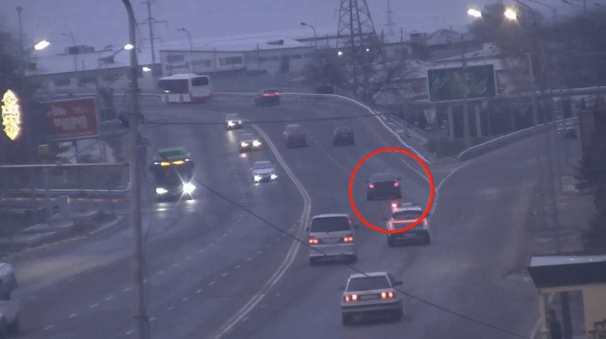 Таразда жасөспірім рөлге отырып, полициядан қашпақ болған