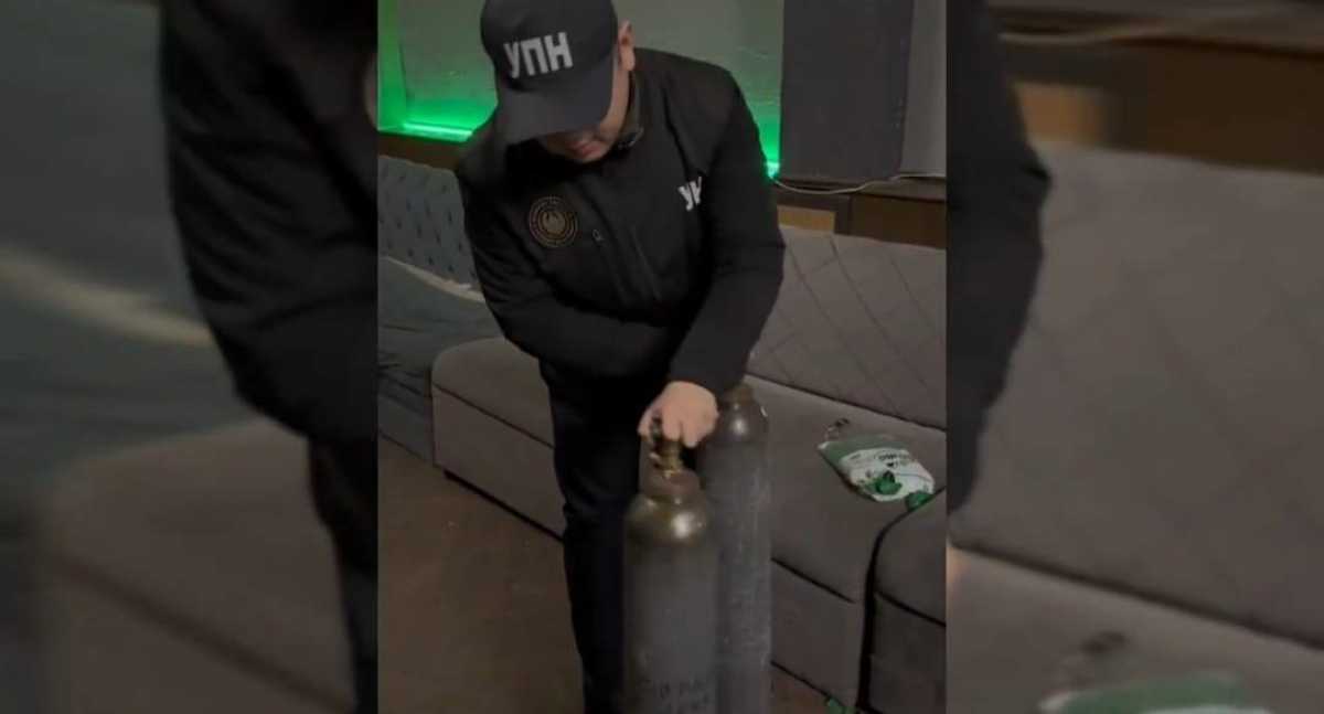 Шымкентте 400 баллон азот тотығы тәркіленді