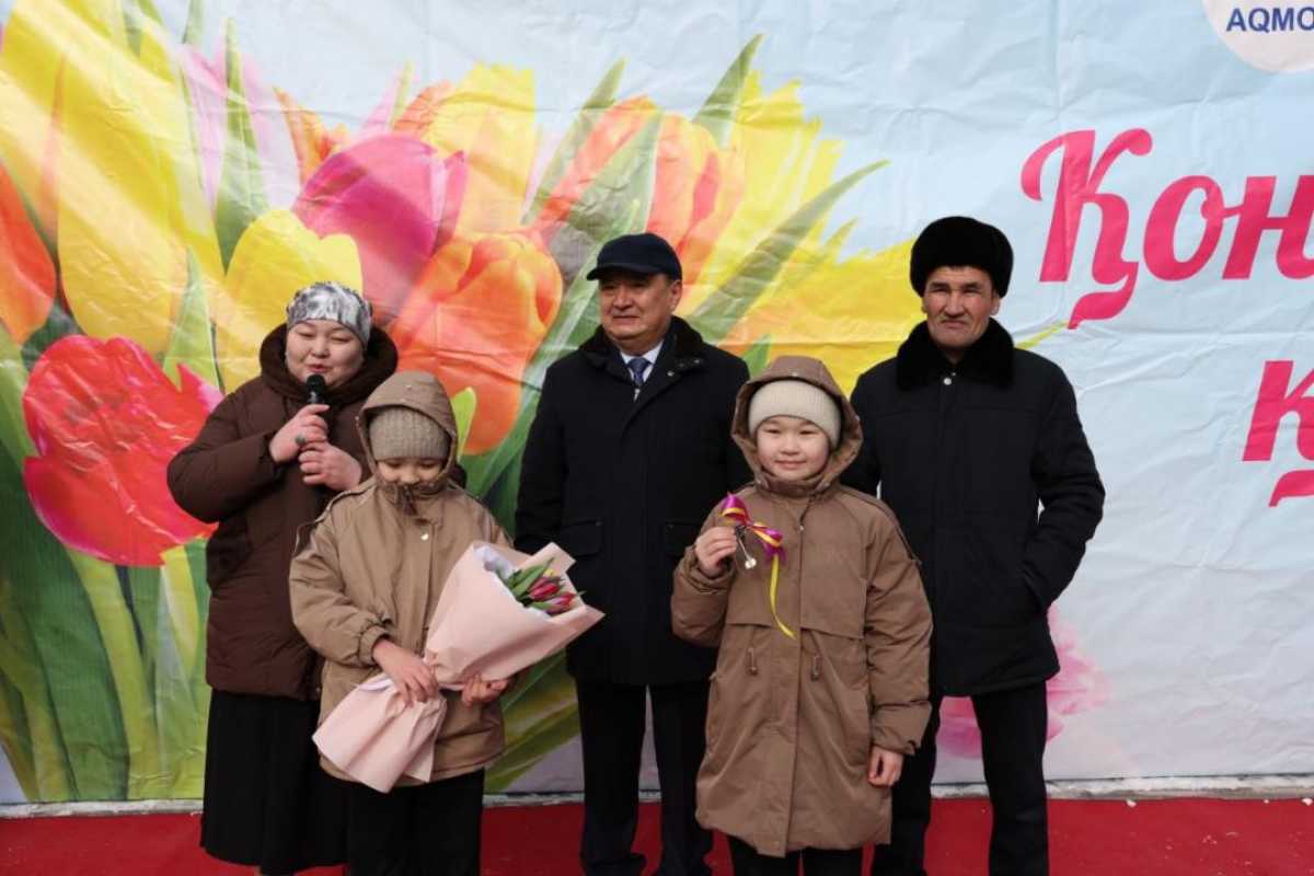 Қосшы қаласында 40 пәтердің кілттері жаңа тұрғындарға табысталды