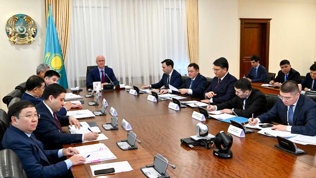 ҚР Премьер-министрінің бірінші орынбасары Роман Склярдың төрағалығымен Инвестициялар тарту жөніндегі кеңестің кезекті отырысы өтті