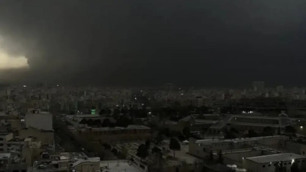 Иранда мұнай қоймаларының жарылысы қышқыл жауынға ұласуы мүмкін