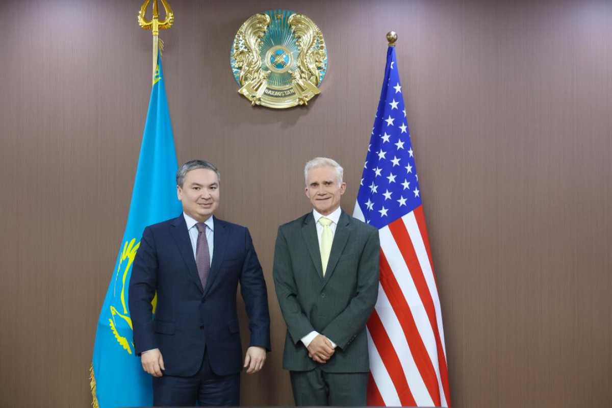 ҚР Өнеркәсіп және құрылыс министрі Ерсайын Нағаспаев Cove Kaz Capital Group басшылығымен кездесті