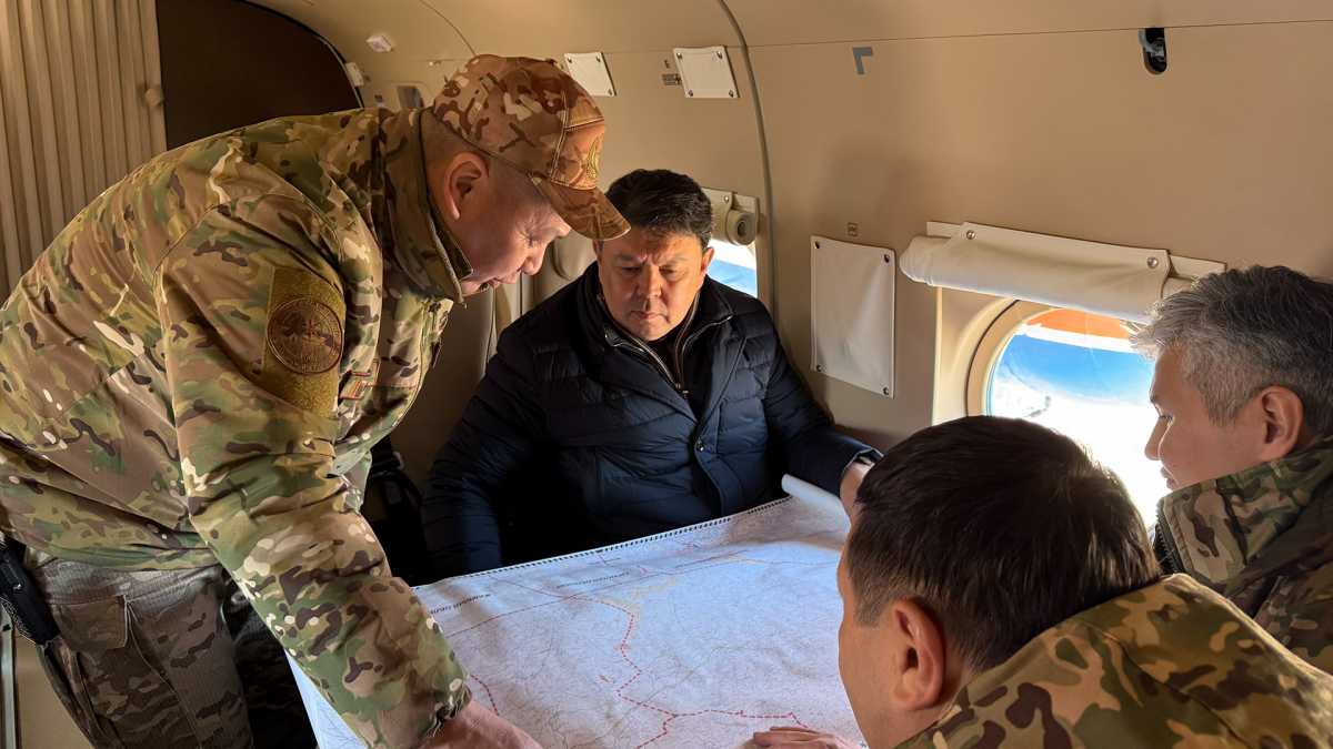 Қанат Бозымбаев Ұлытау облысындағы су тасқыны қаупі бар аудандарды тексерді