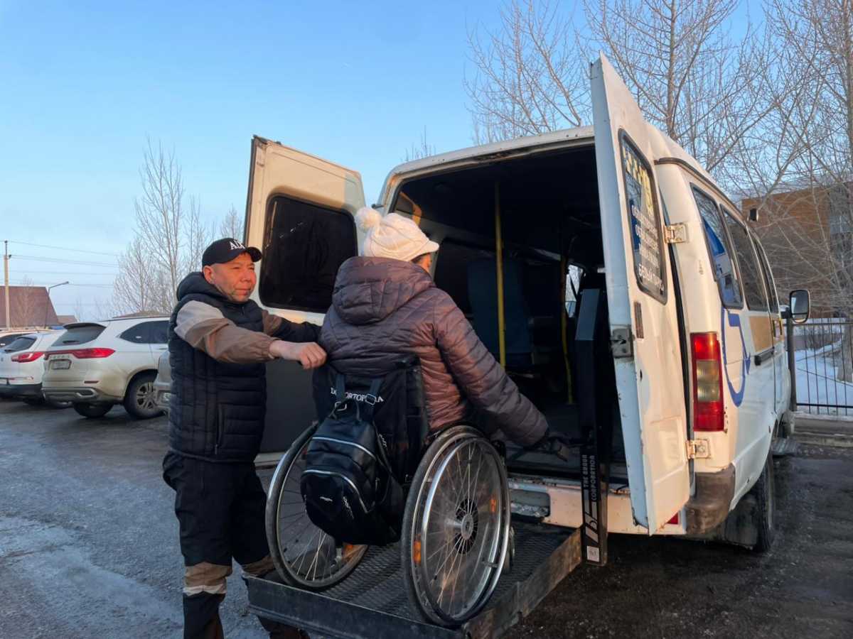 БҚО-да ерекше қажеттілігі бар сайлаушыларға такси мен арнайы жағдай қарастырылды