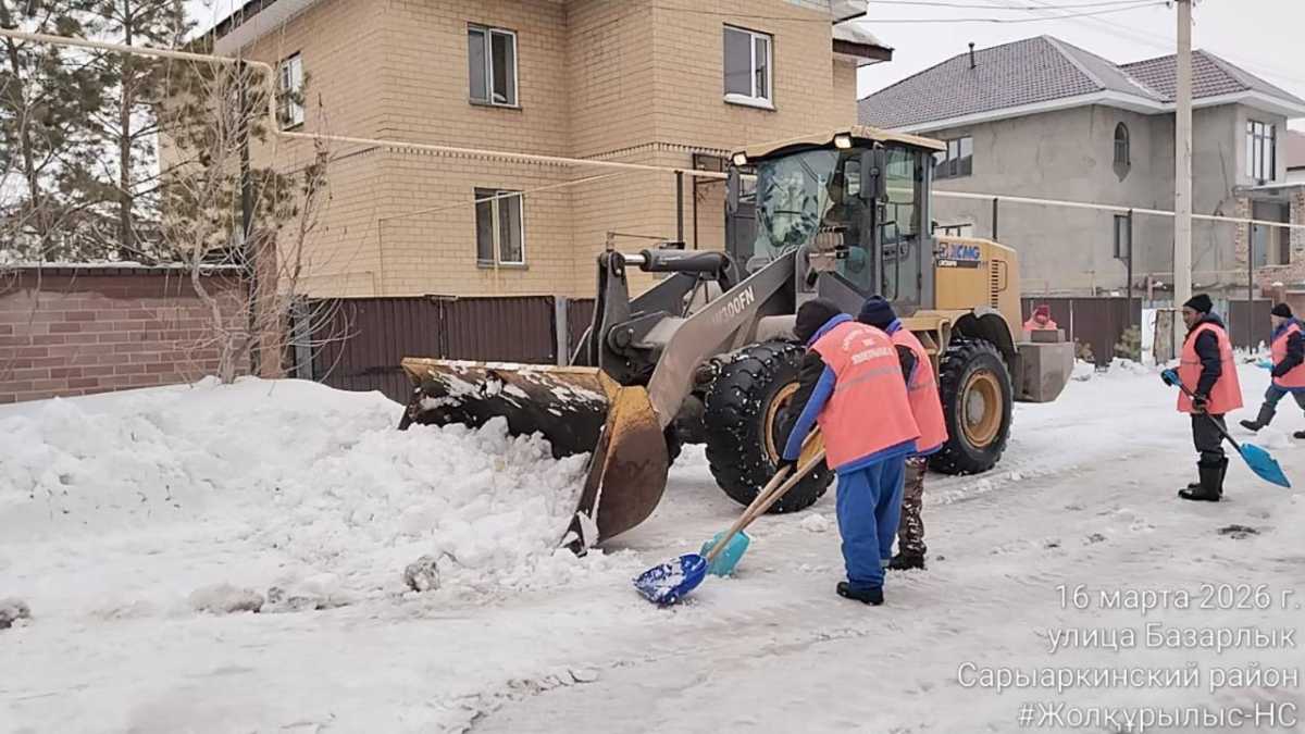Астанада қар күреу жұмысына мыңдаған жол жұмысшысы шықты