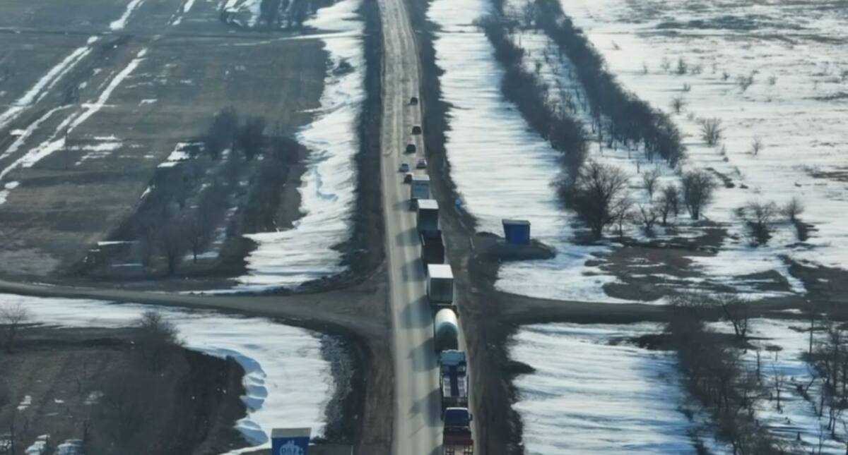 Ақтөбе облысында полиция 500-ден астам ауыр жүк көлігін сүйемелдеді