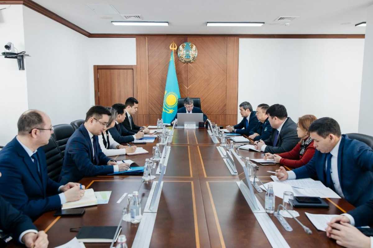 Атырауда көгалданыру мен абаттандыру мәселелері қаралды