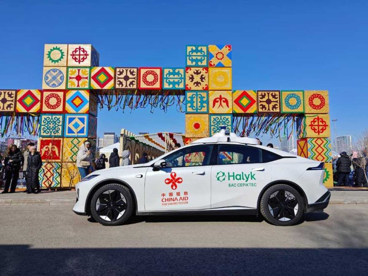 Digital Nauryz: Астанада пилотсыз ұшатын автокөлік сынақтан өтті