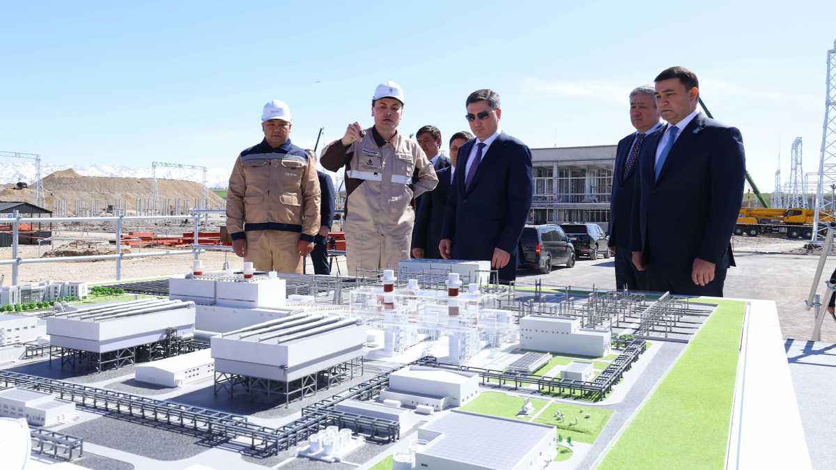 Олжас Бектенов Түркістан облысында электр стансасын салу жөніндегі Президент тапсырмасының жүзеге асырылу барысын тексерді