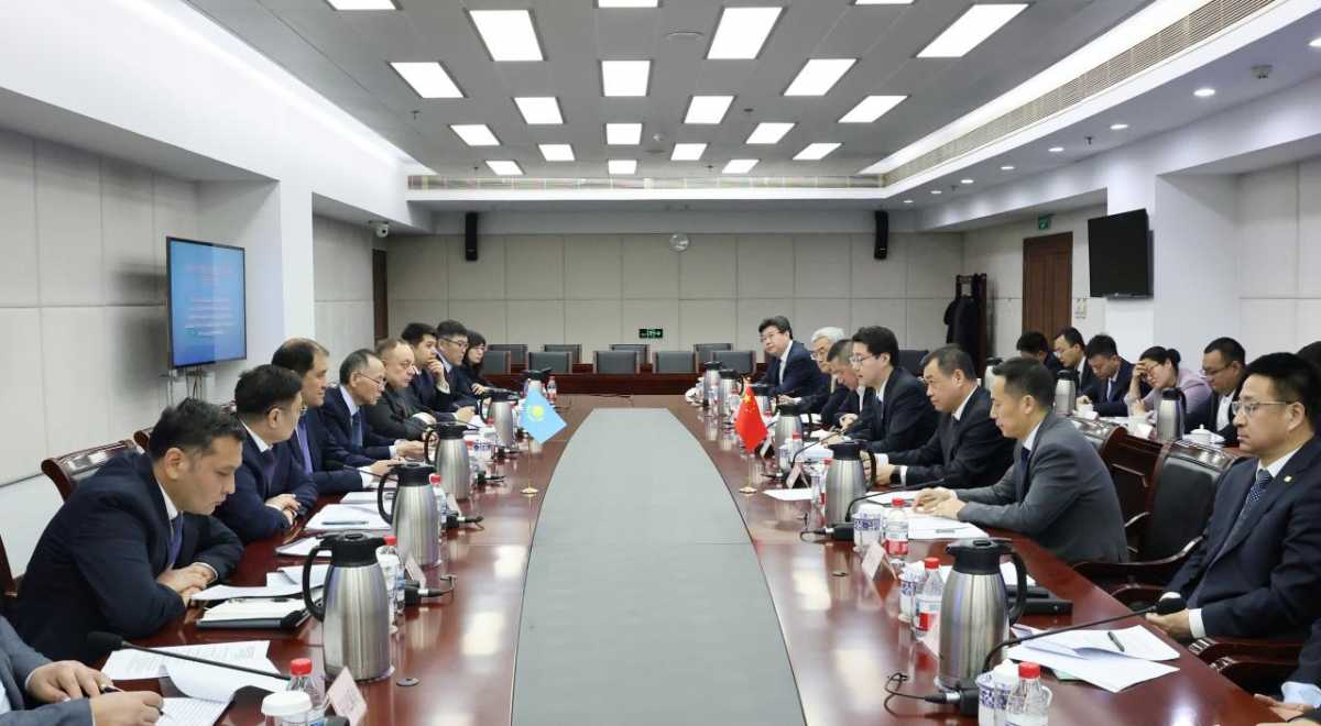 Бейжіңде Қазақстан-Қытай теміржол көлігі жөніндегі кіші комитеттің 16-шы отырысы өтті