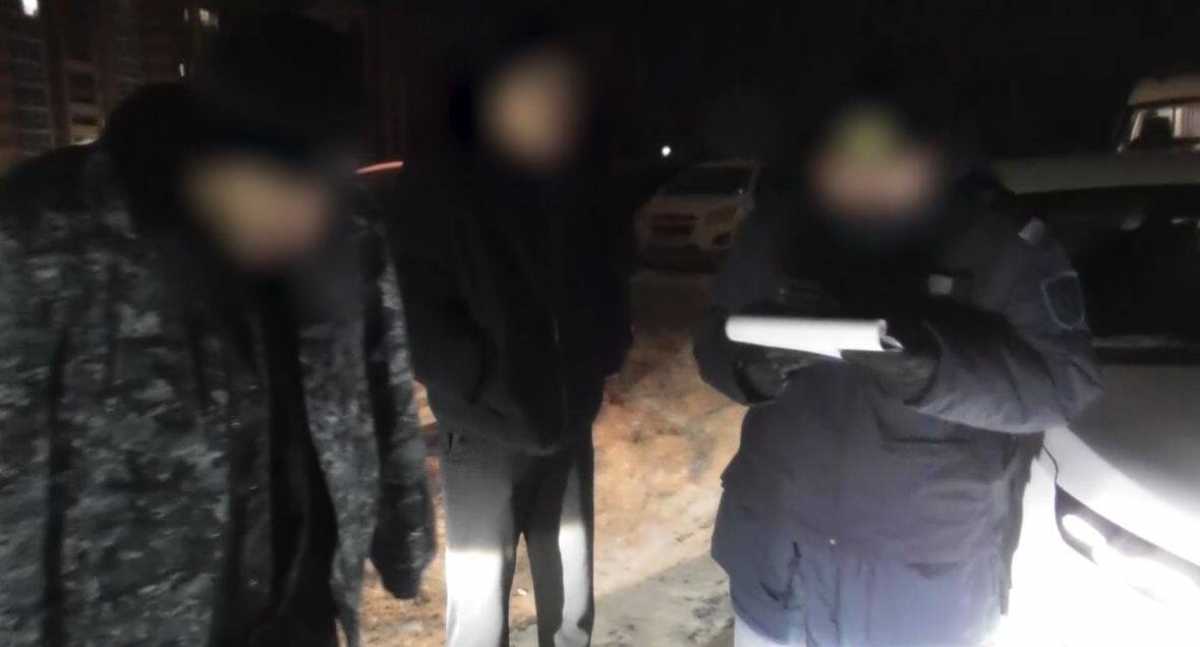 Елордада есірткі қылмысына қатысы бар күдікті полициядан қашпақ болды