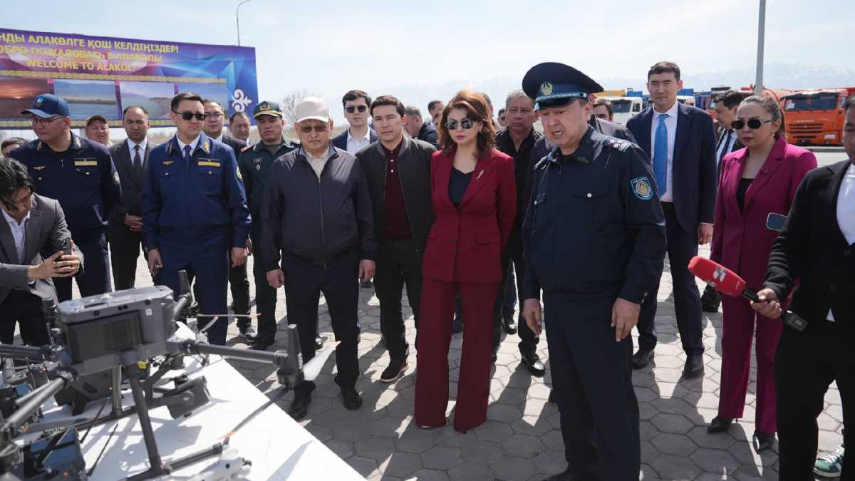 Аида Балаева Алакөл жағалауының жазғы туристік маусымға дайындығымен танысты