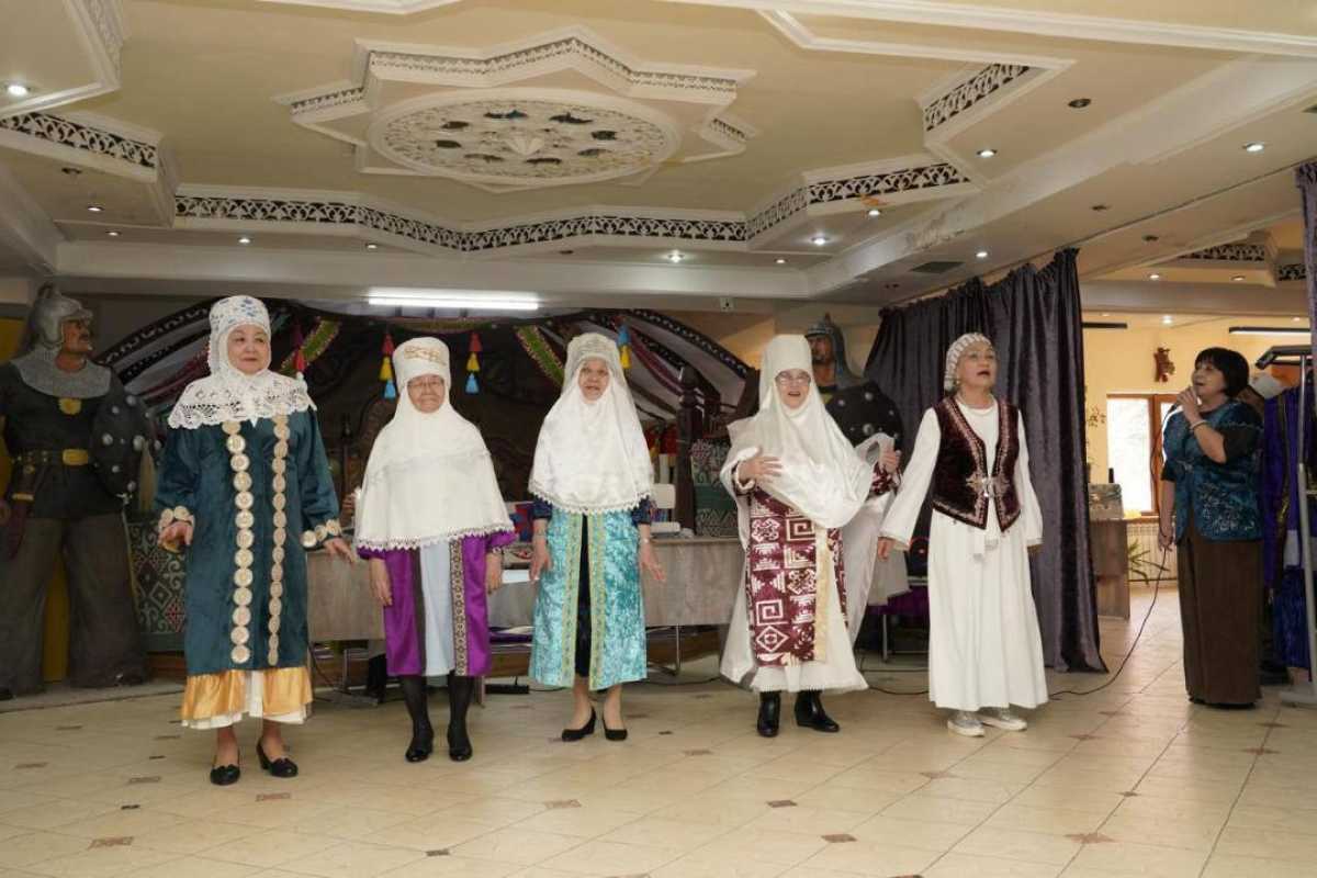 Зейнеткерлерге жаңа мүмкіндік: Астанада жүздеген қария тегін үйірмелерге қатысып жүр