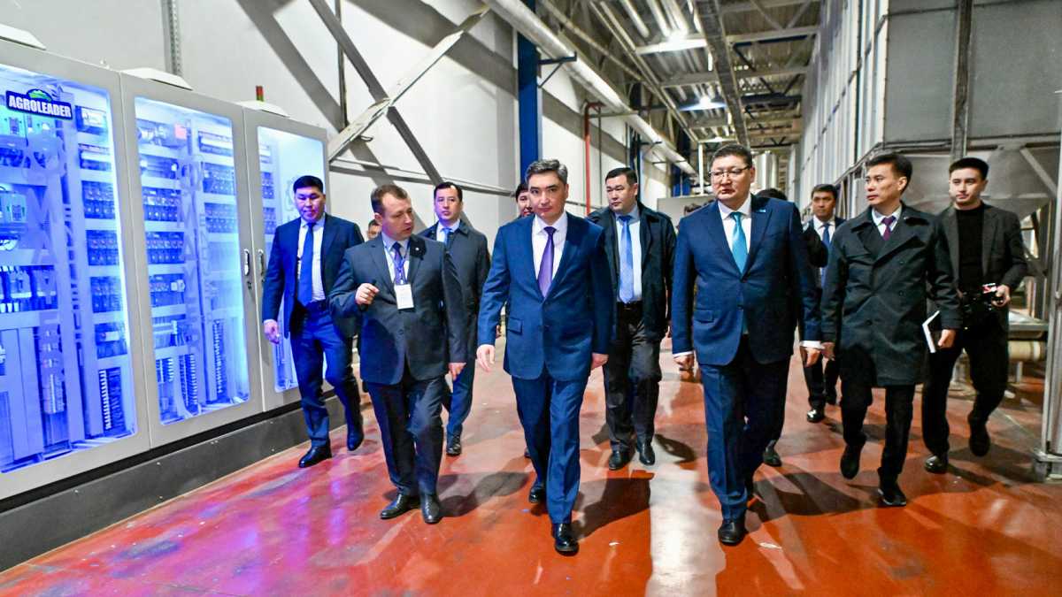 Олжас Бектенов Абай облысындағы индустриялық және әлеуметтік жобалардың орындалуын тексерді