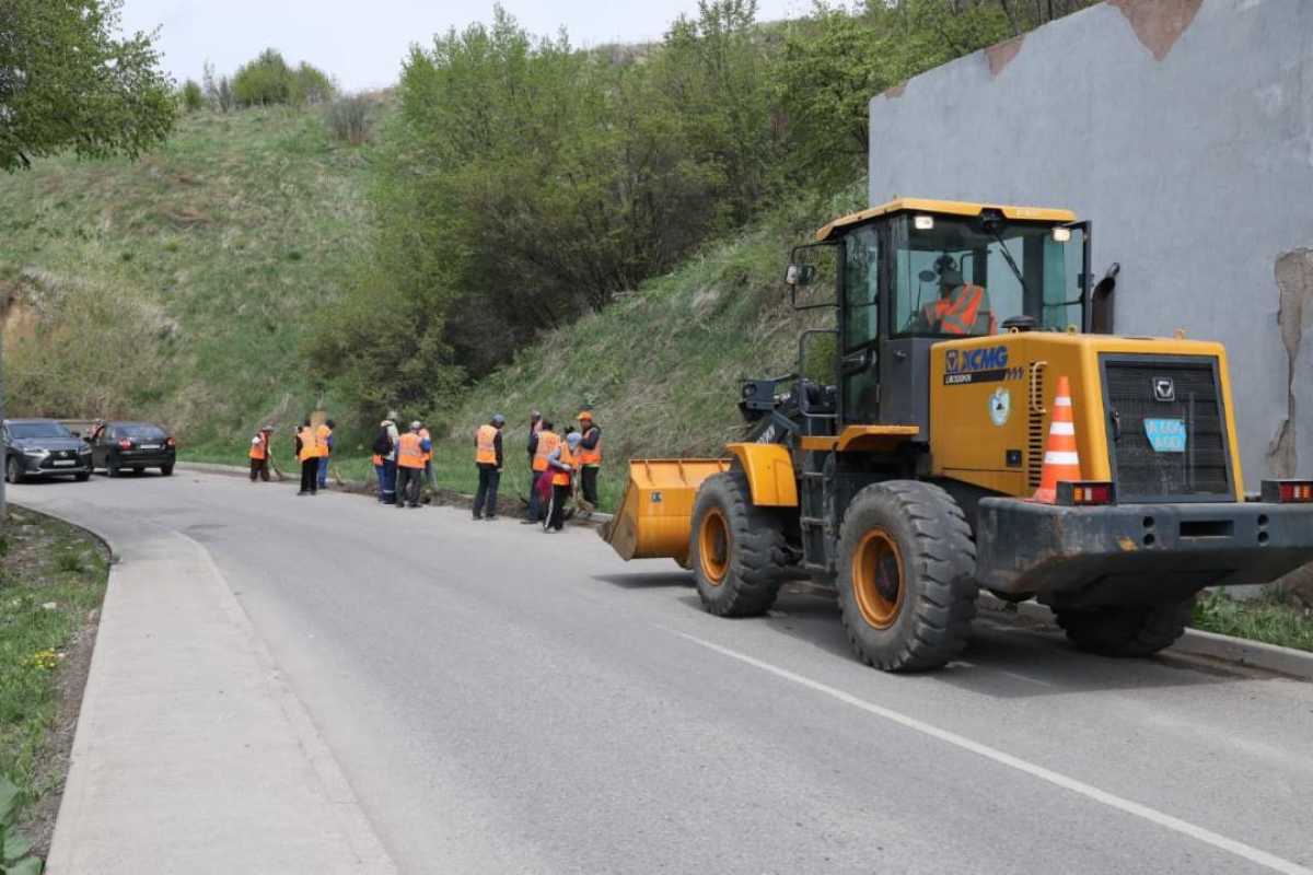 Алматының Медеу ауданында Терісбұлақ өзенінің жағалауы қоқыстан тазартылды