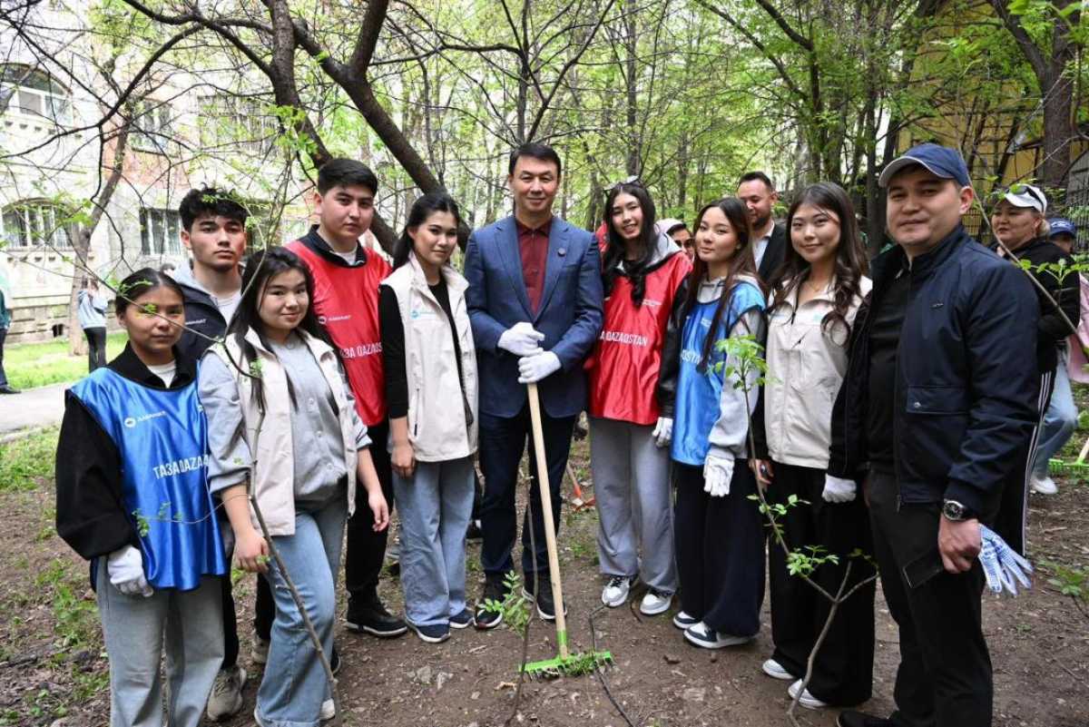 Алматының сегіз ауданында бір күнде 2,5 мың текше метрден астам қалдық шығарылды