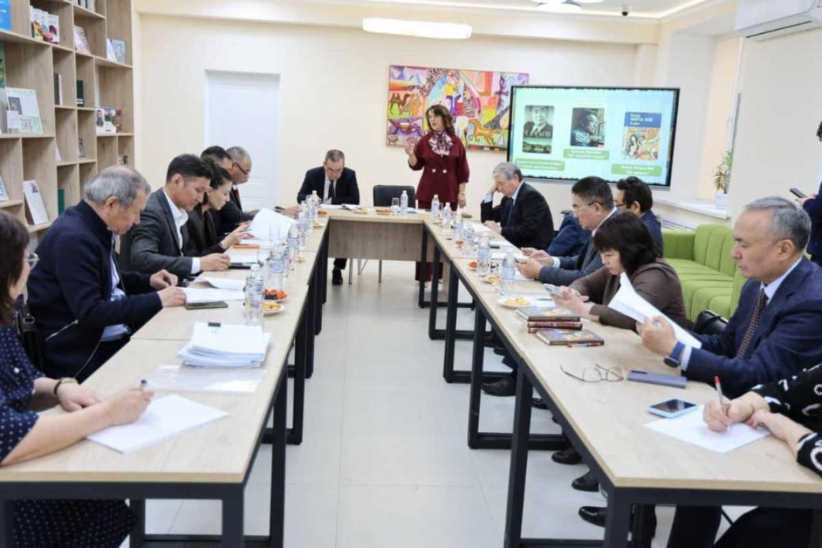 Елорда кітапханаларының кітап қорын жаңарту бойынша жұмыс тобының отырысы өтті