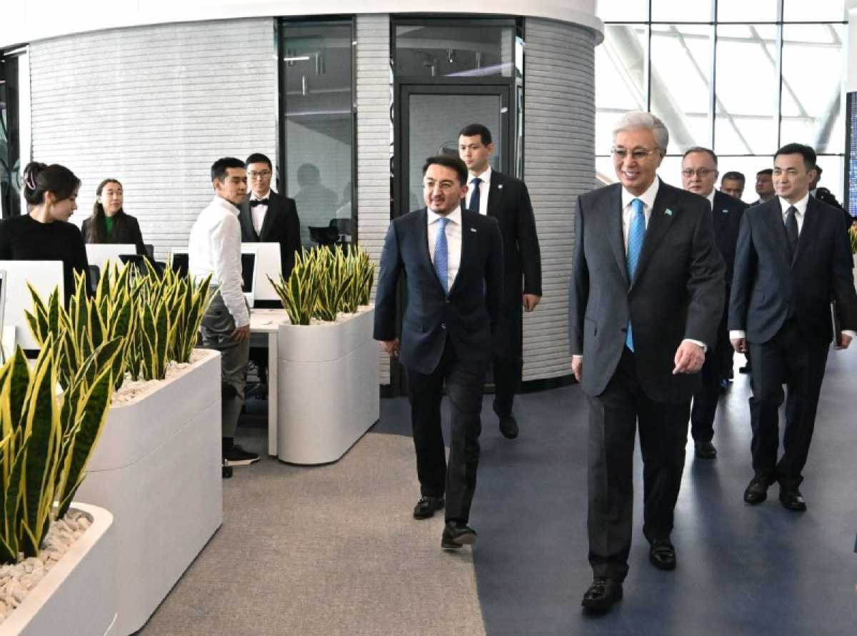 Президент Қасым-Жомарт Тоқаев Alem.ai халықаралық жасанды интеллект орталығын аралап көрді