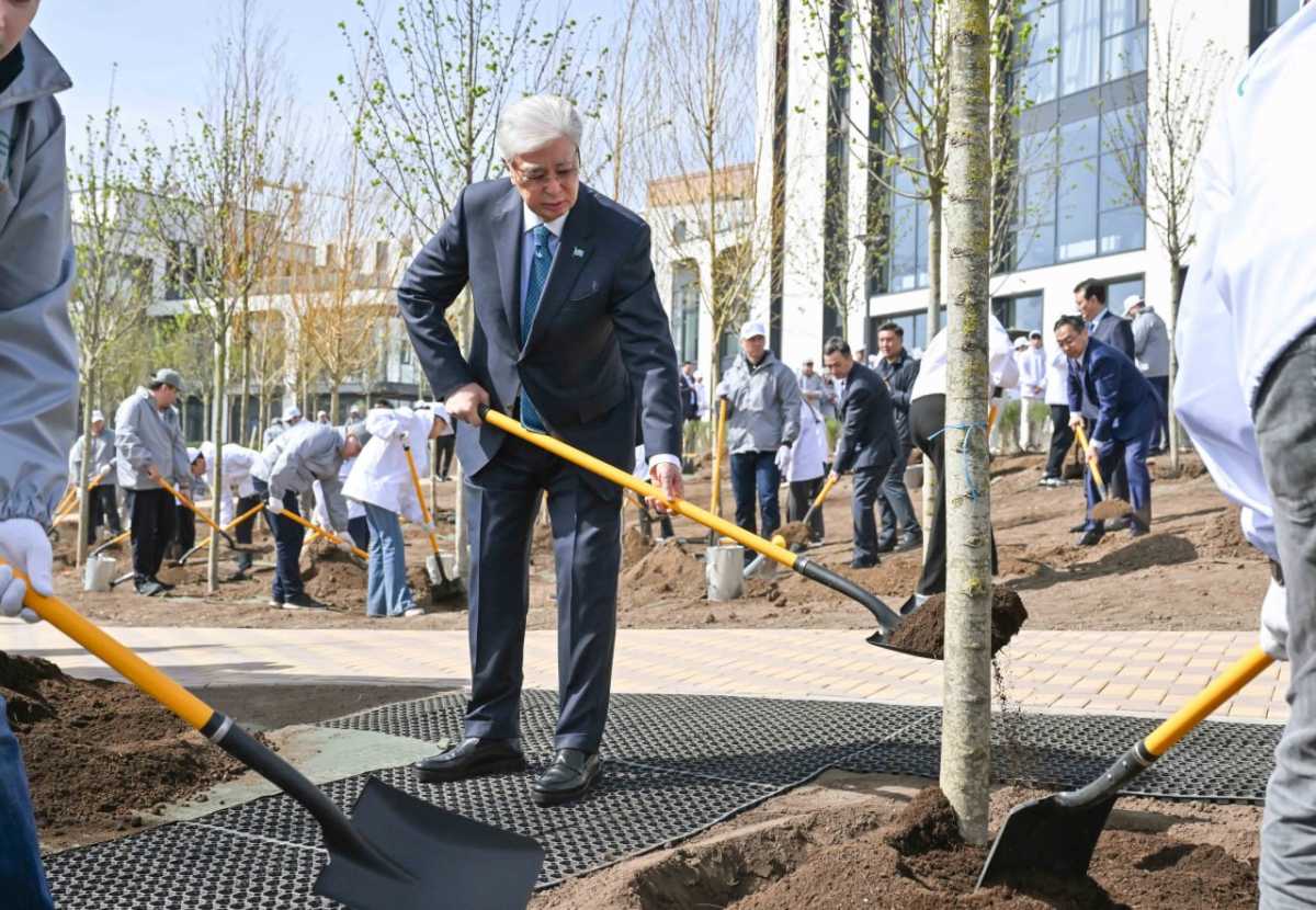 Мемлекет басшысы «Таза Қазақстан» республикалық экологиялық акциясына қатысты