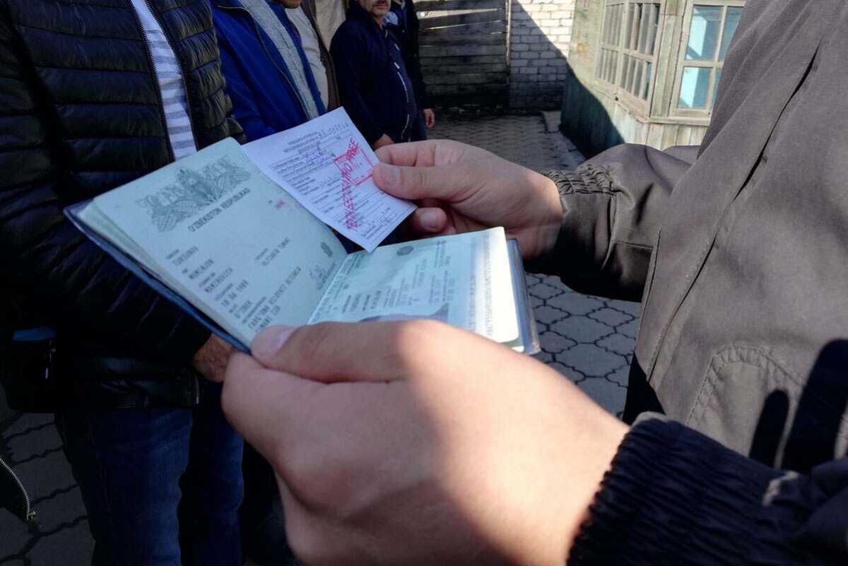 Атырау облысында 30-ға жуық шетел азаматы ел аумағынан шығарылды