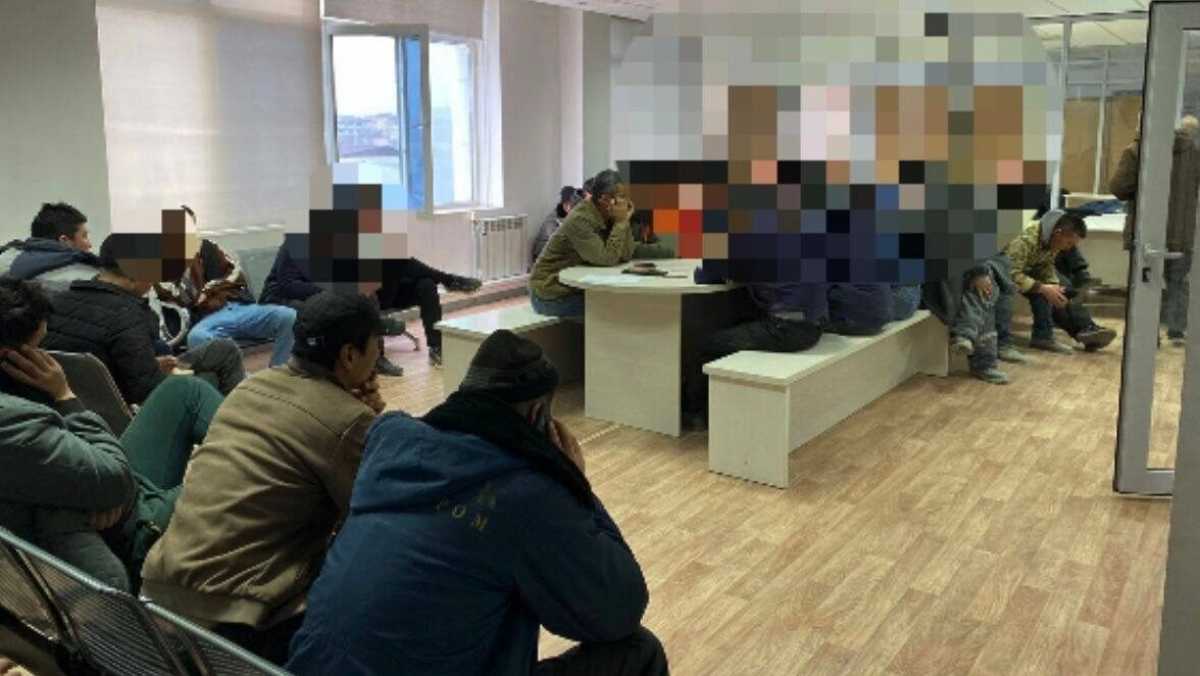 Маңғыстау облысында 400-ден астам шетелдік ел аумағынан шығарылды