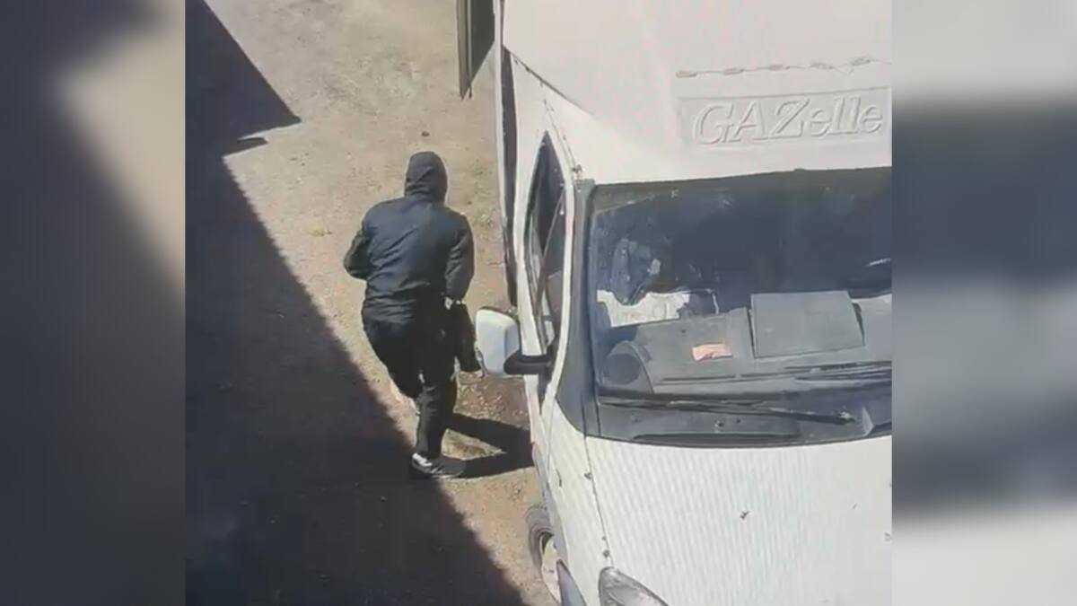 Қарағандыда полицейлер көліктен ақша ұрлаған күдіктіні ұстады