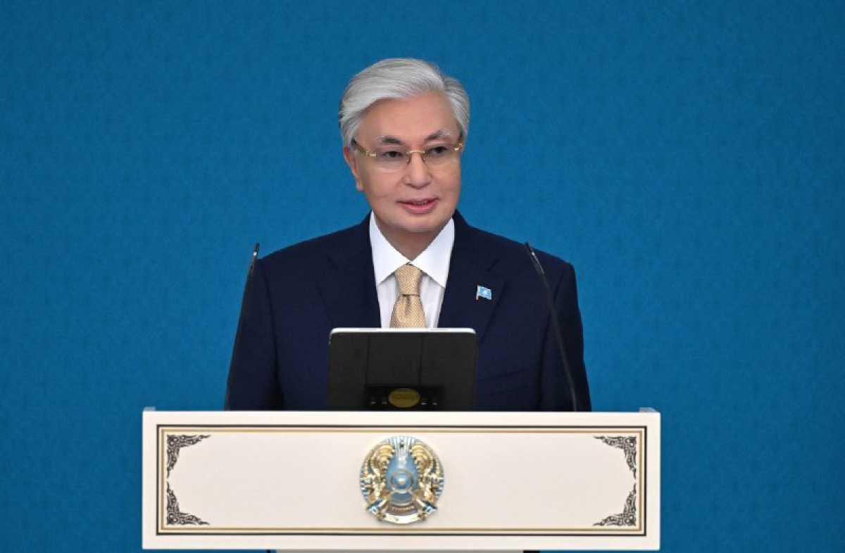 Президент бір топ медицина қызметкеріне мемлекеттік наградалар тапсырды