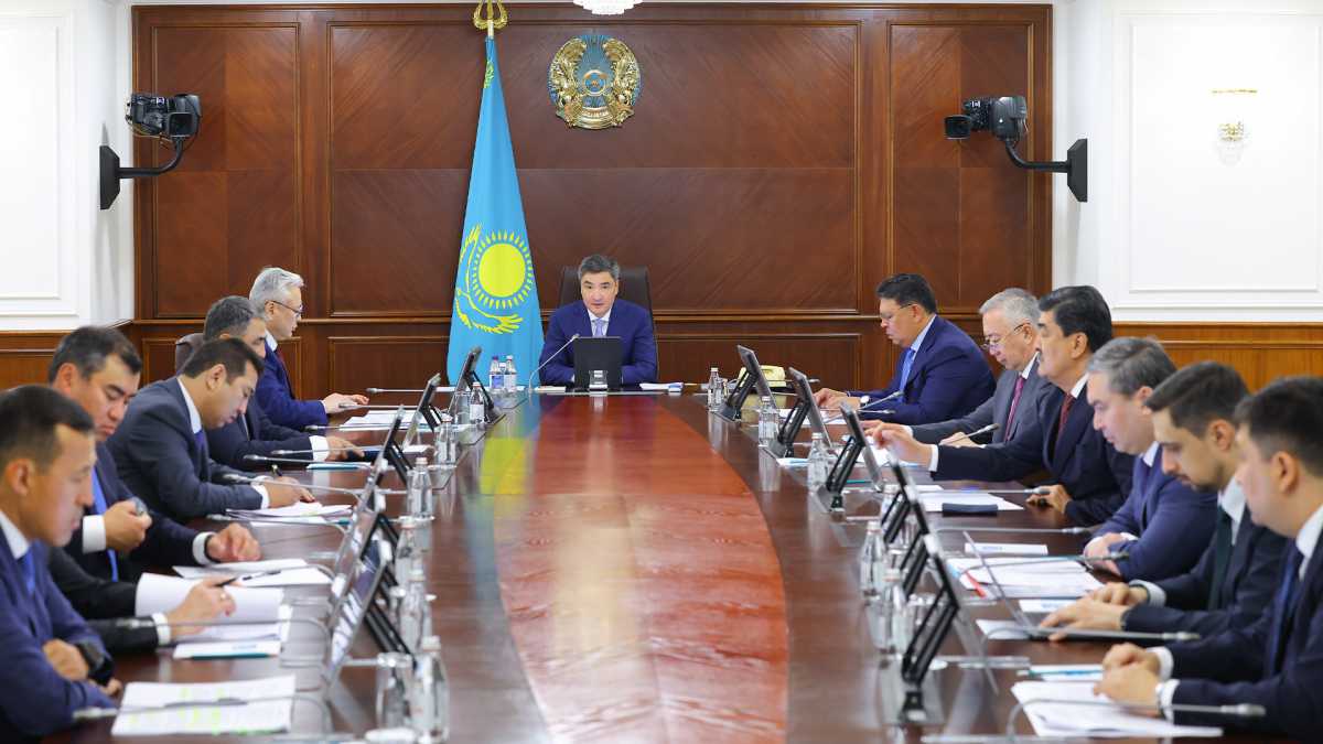 Олжас Бектенов өңір әкімдеріне гидронысандарды жаңғырту жұмыстарын күшейтуді тапсырды