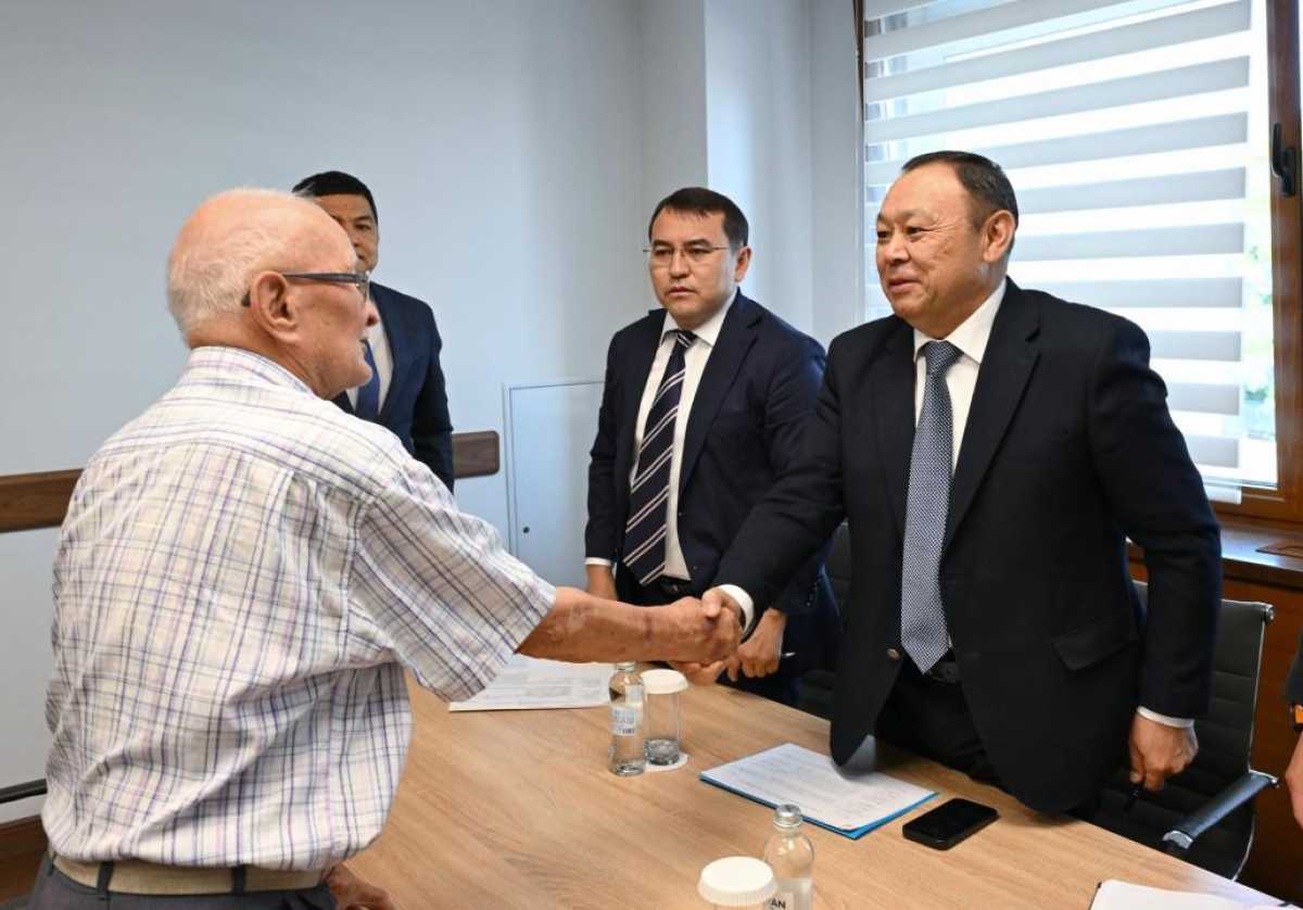 Алматы қаласы әкімінің орынбасары Абзал Нүкенов азаматтарды жеке мәселелері бойынша кезекті қабылдау өткізді