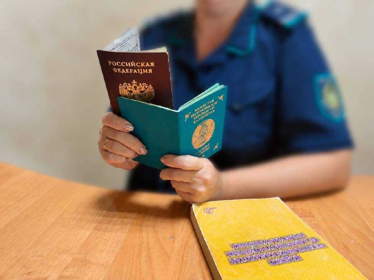 ШҚО-да қос азаматтығы бар 6 адам елден шығарылды