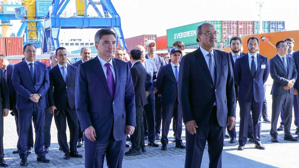 Қазақстан мен Өзбекстан премьер-министрлері Орта дәліз арқылы тасымалдау көлемін арттыру перспективаларын талқылады