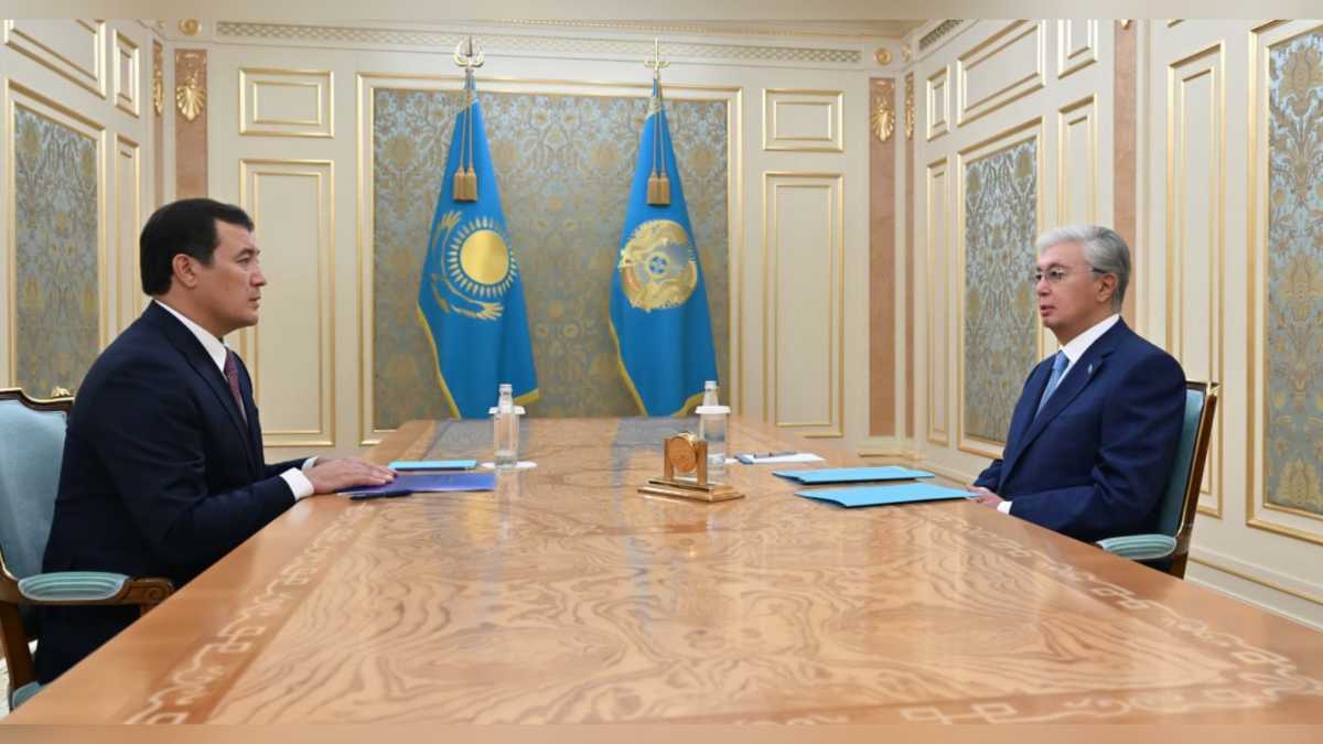 Қасым-Жомарт Тоқаев Қазақстанның Ұлыбританиядағы жаңадан тағайындалған елшісі Әлібек Бақаевты қабылдады