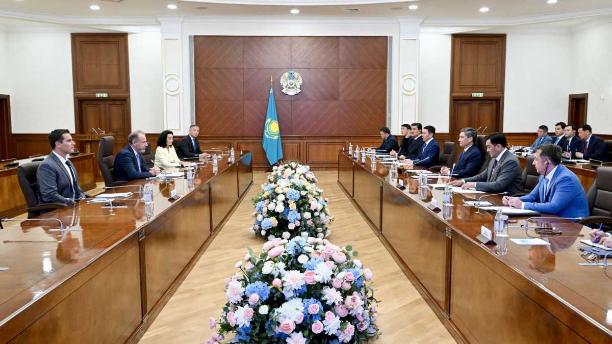 Олжас Бектенов ExxonMobil Upstream компаниясының президенті Дэн Амманмен мұнай-газ саласындағы ынтымақтастық мәселелерін талқылады