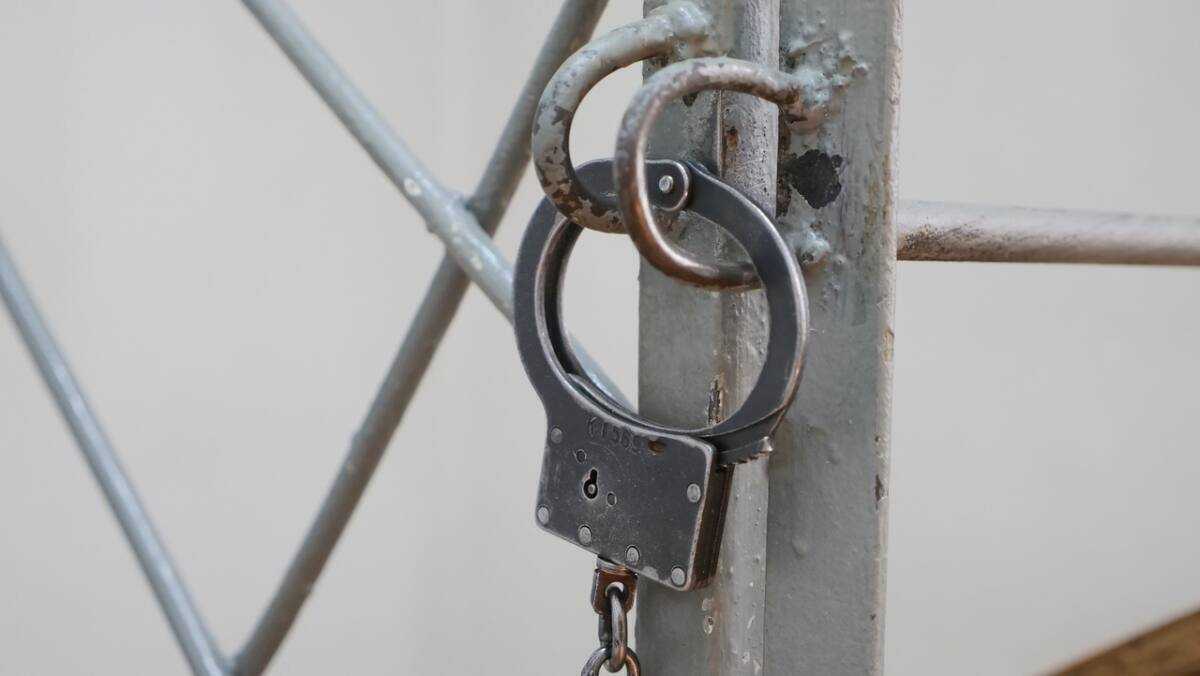 Ақтөбеде бұрынғы сүйіктісін аңдып, психологиялық қысым көрсеткен ер адам ұсталды
