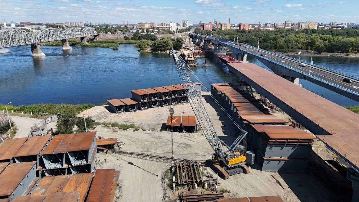 Семейде жаңа автокөлік көпірінің құрылысы қарқынды жүруде