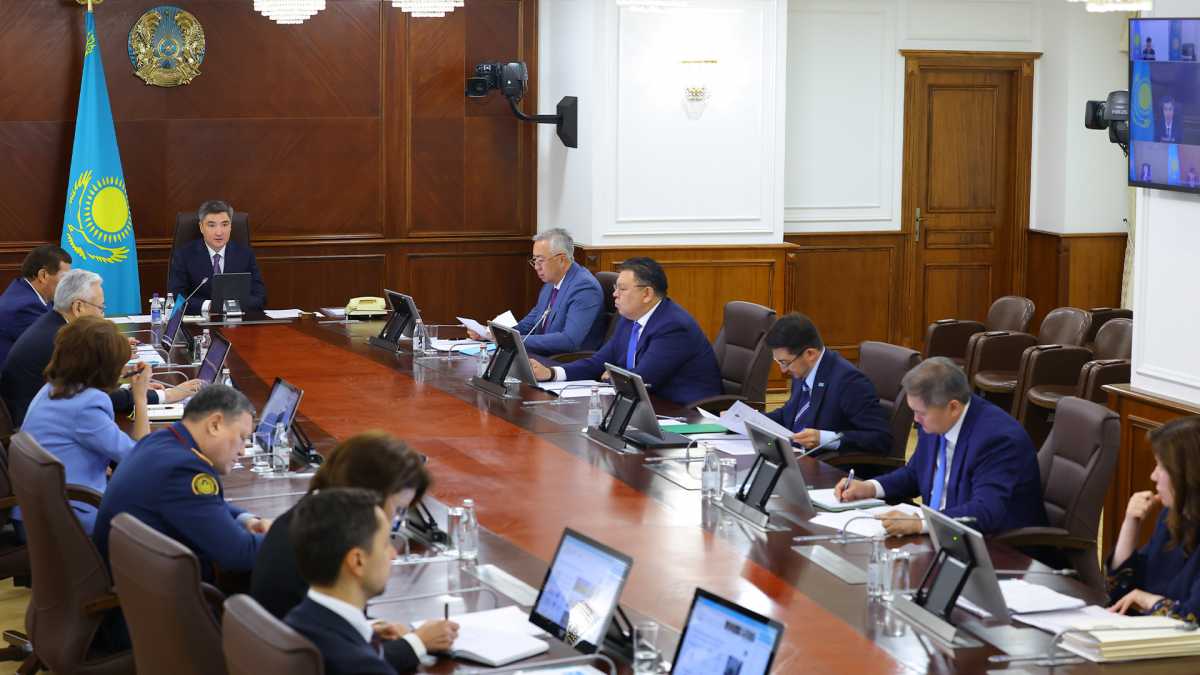 Үкімет жаңа оқу жылына дайындықты пысықтады