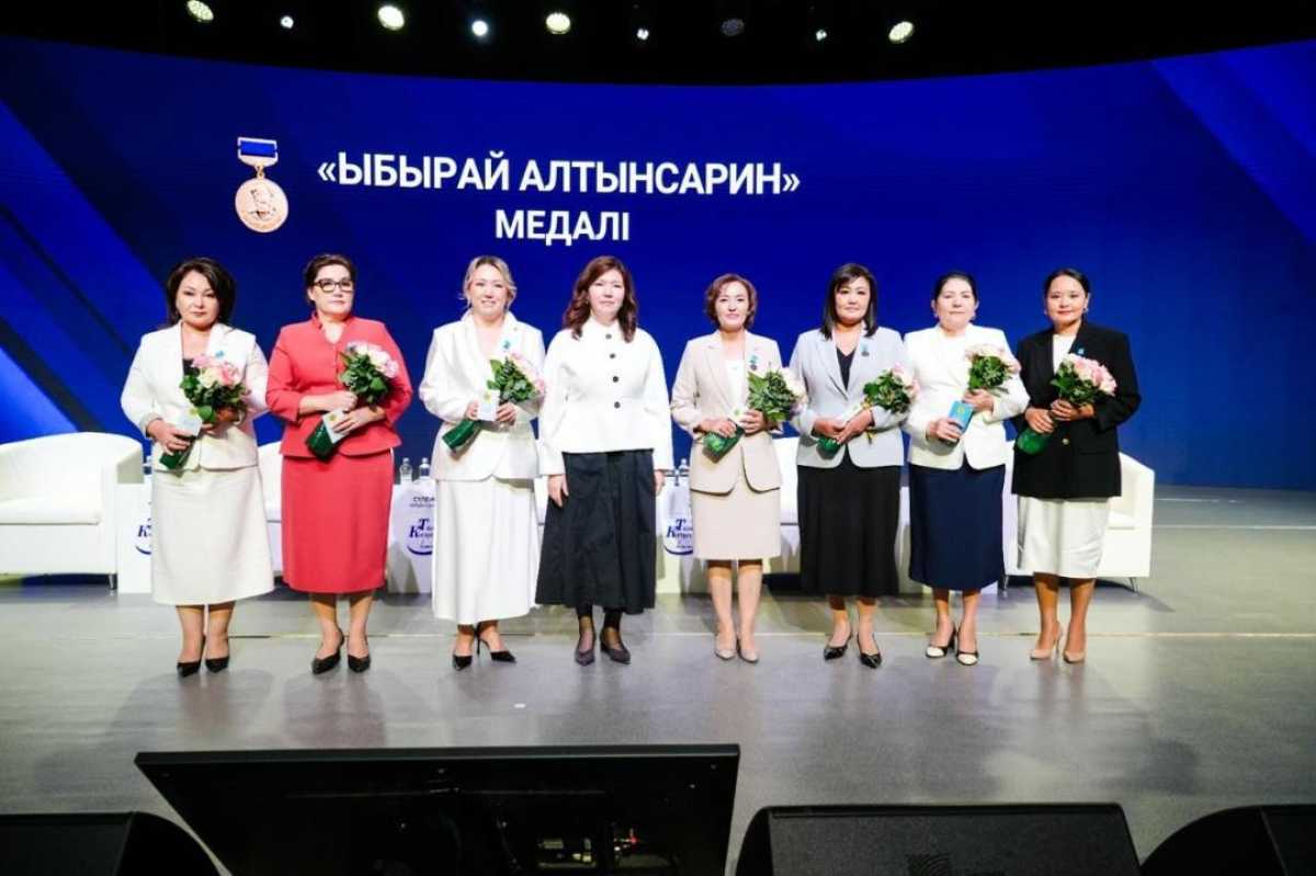 Астанада өткен қалалық Тамыз кеңесінде бірқатар ұстаз марапатталды