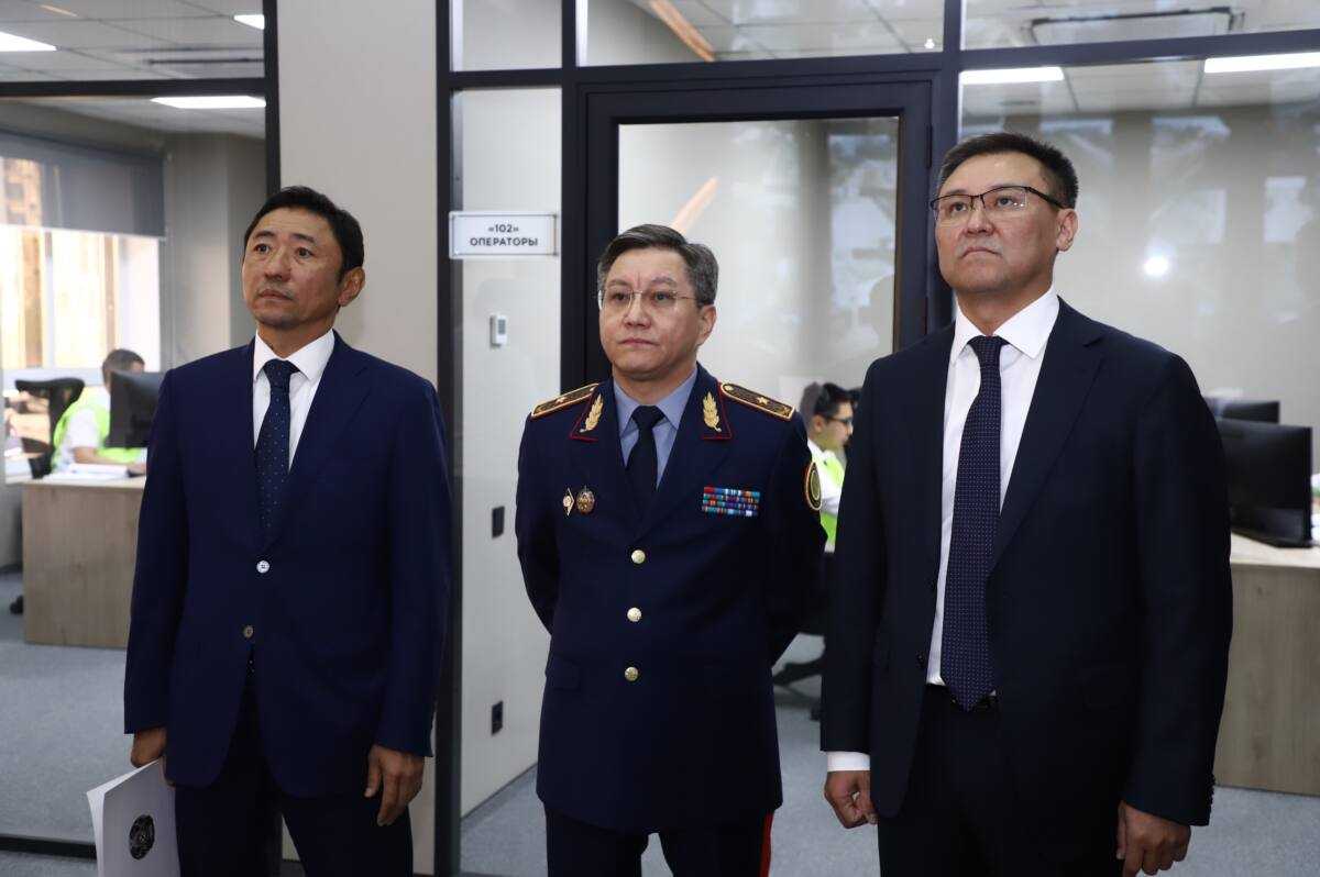 Атырау облысының әкімі полиция департаментінің жұмыс барысымен танысты