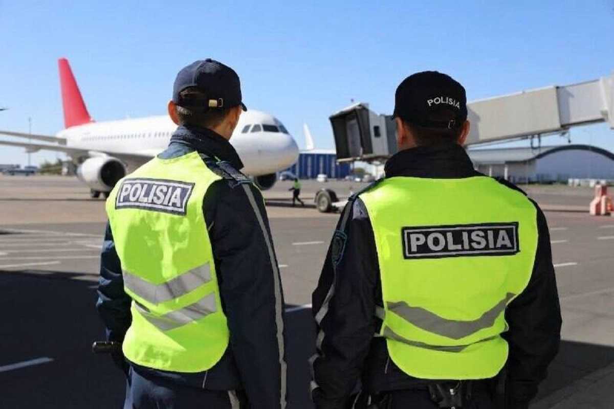 Көлік полицейлері ұшақ бортында құқық бұзушылық жасаған шетел азаматын рейстен түсірді