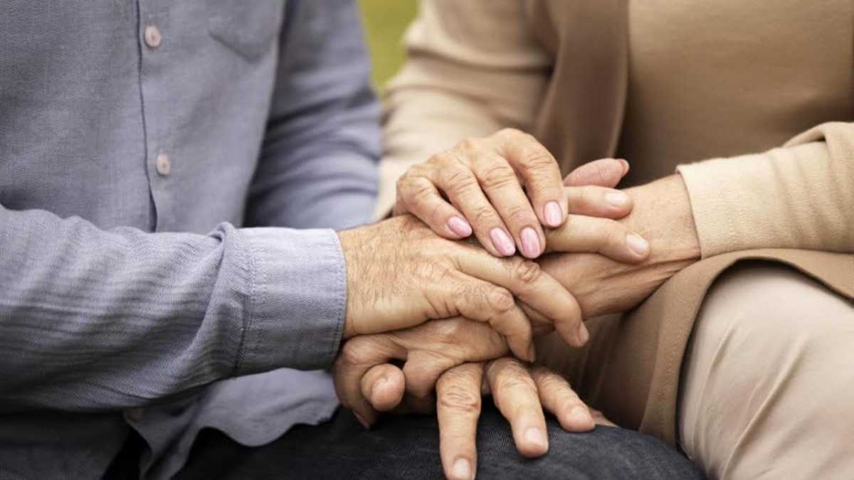 Астананың 110 мыңнан астам зейнеткеріне Қарттар күніне орай төлем беріледі