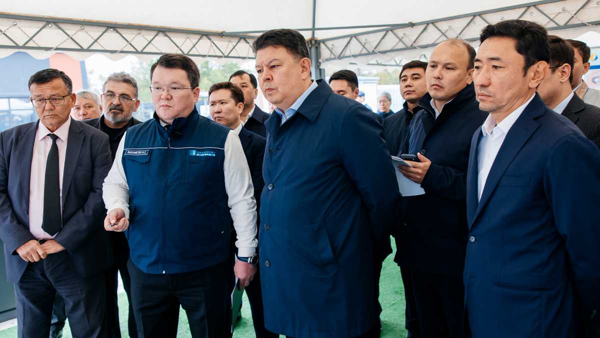 Қанат Бозымбаев Атырауда: «Инфрақұрылым мәселелерін кейінге қалдырмай, уақытында шешу керек»