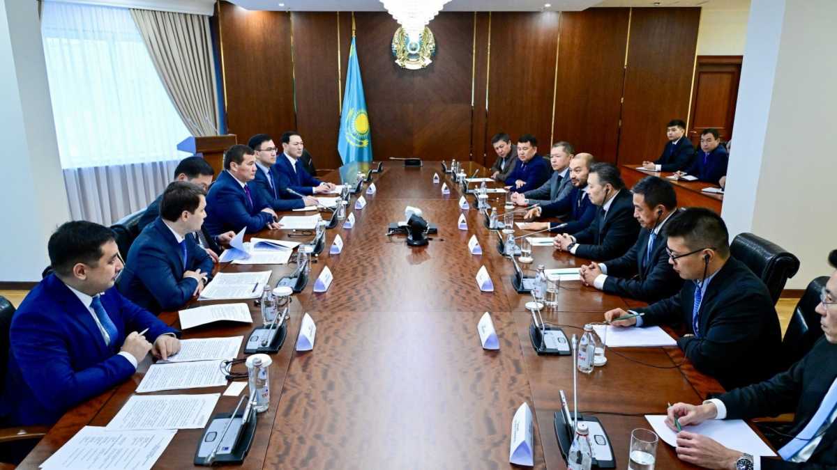 Нұрлыбек Нәлібаев «KUSTO GROUP», «CP GROUP», «CP CHINA» компанияларының басшыларымен инвестициялық ынтымақтастық мәселелерін талқылады